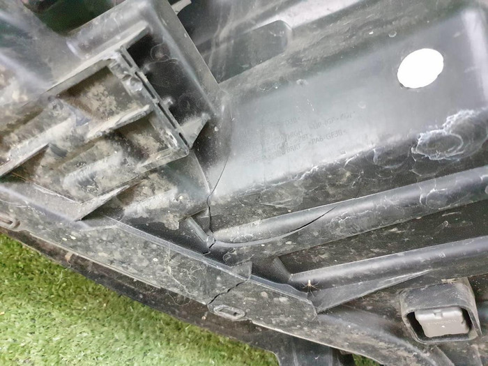 Битая Фара правая Kia Rio 4 (2020-н.в.) галоген