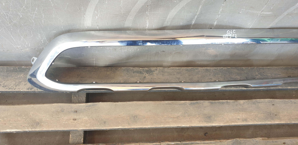 Молдинг переднего бампера Mercedes GLC (X253) 15-19 Б/У Оригинал A2538851625