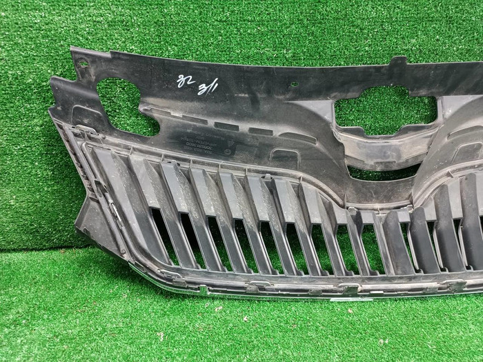 Решетка радиатора Skoda Rapid 1 (2012-2020)