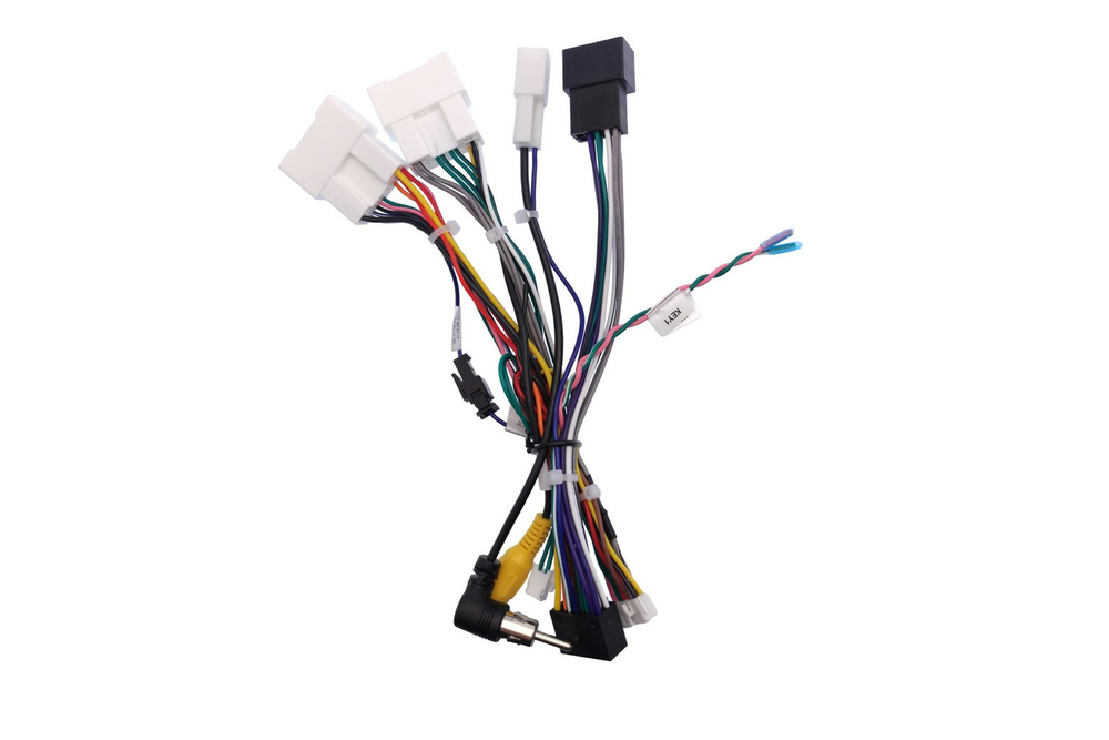 Комплект с разъёмами 12.3" Toyota Camry 80 2024+ без поддержки камер (для LUX-360) - Car-Smart LUX-CAM80A