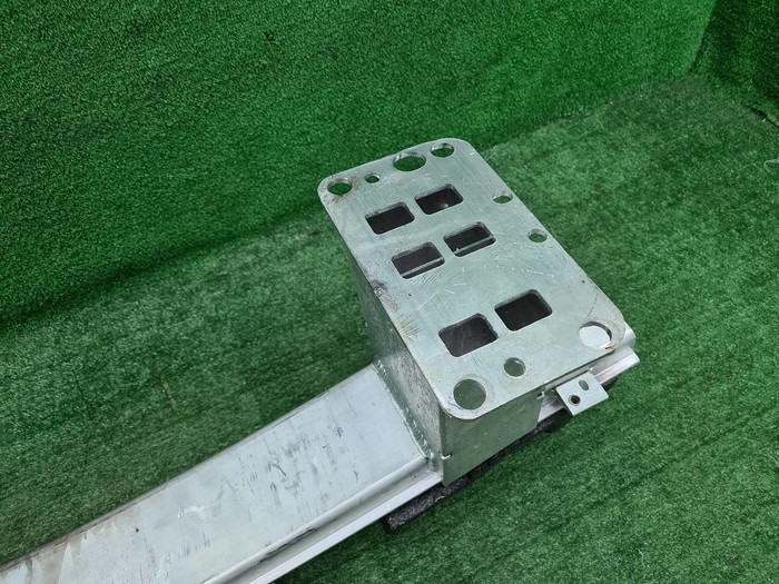 Усилитель передний Voyah Dream (2021-н.в.)