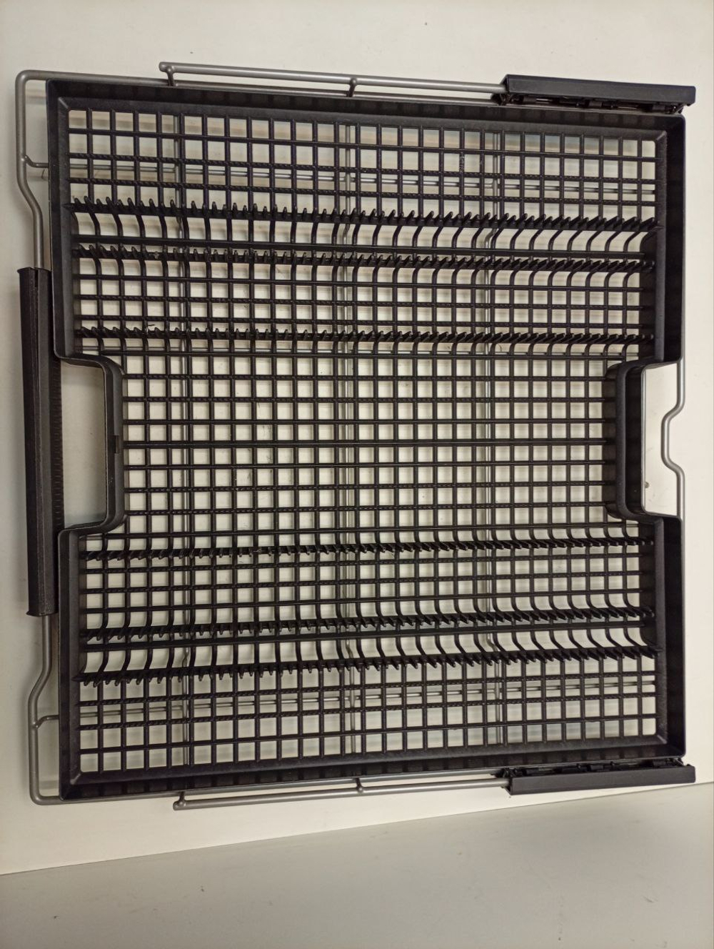 ESL98330 ктп2 Корзина для столовых приборов посудомоечных машин AEG Electrolux Zanussi 140028992018 б/у