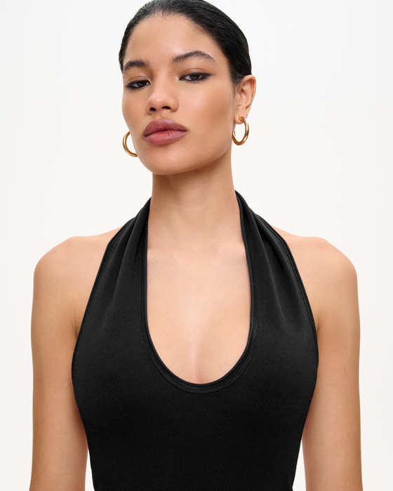 Платье макси с открытой спиной из вязаного трикотажа