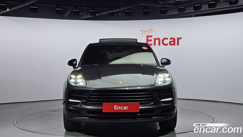 Porsche Macan 2.0 (04.2021)