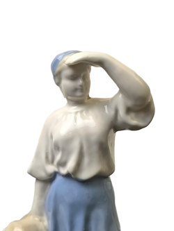 Фарфоровая статуэтка "Колхозница со снопом" Полонский ЗХК