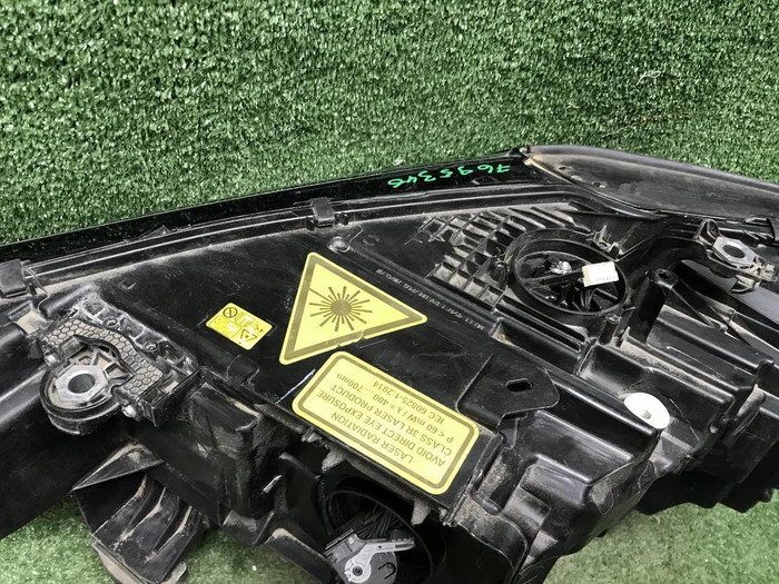 Фара правая BMW X7 G07 (2019-2022) Laser
