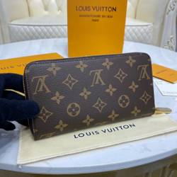 Louis Vuitton Zippy Wallet