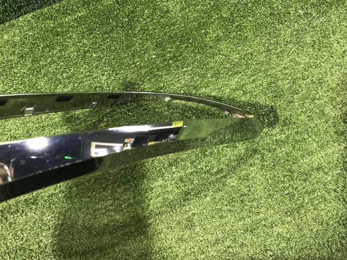 Накладка фонаря правая Mini Countryman F60 (16-23)