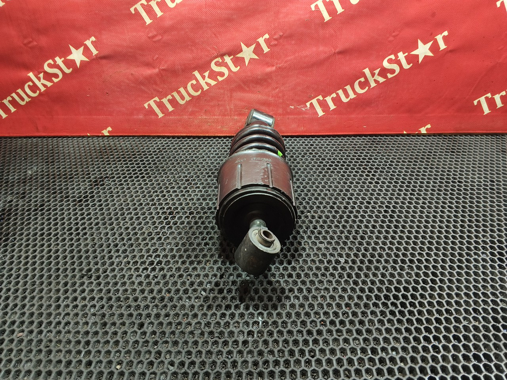 Амортизатор кабины передний 2020г