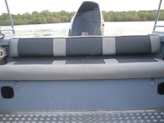 Алюминиевая моторная лодка RusBoat 55