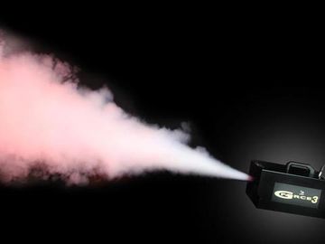 Le MAITRE G-FORCE 3 DMX дым машина, 2200Вт