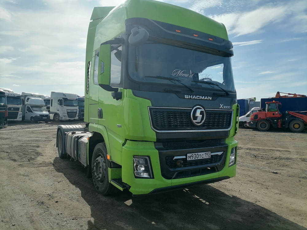 Shacman (Shaanxi) SX* 4x2 Седельный тягач SX418843381 (Дизельный, 12,5 л, 544 л.с., АТ)