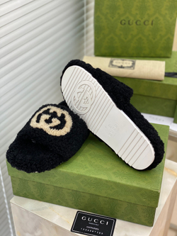 Gucci Wool Slide Sandal