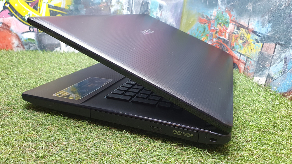 Ноутбук ASUS Pentium/4Gb/GT 720M 2Gb/X75V X75VC-TY013H/Windows 10