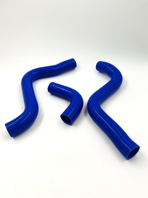 Силиконовые патрубки радиатора для ВАЗ 2170 Приора комплект 3 шт