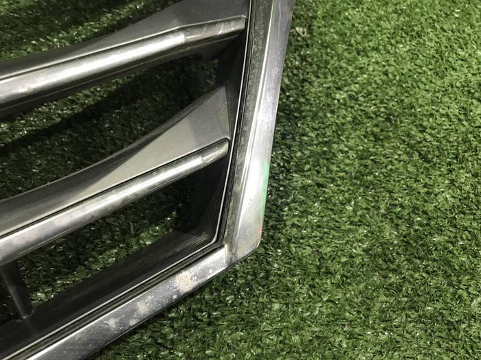 Решетка радиатора Lexus LX 3 (2007-2012)