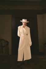 ТРЕНЧКОТ ИЗ МОЛОЧНОЙ ШЕРСТИ