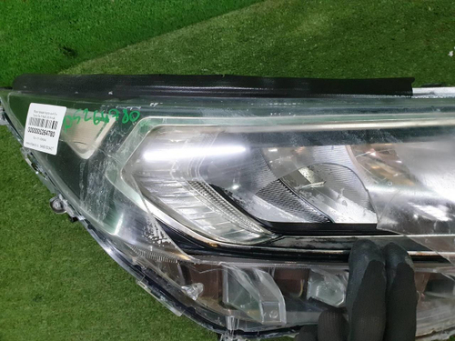 Битая Фара правая Toyota RAV4 5 XA50 (2018-н.в.) LED