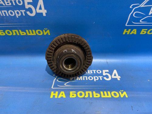 Ступица задняя правая MITSUBISHI LANCER 2000