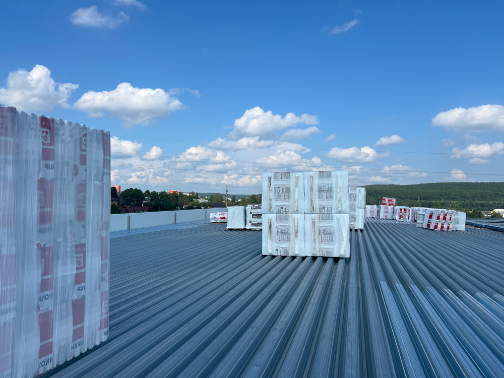 Комплексная поставка и монтаж кровли из ПВХ мембраны Производственно-складской комплекс по адресу: Свердловская область, Сысертский район, г. Арамиль, ул. Свободы, 42Г