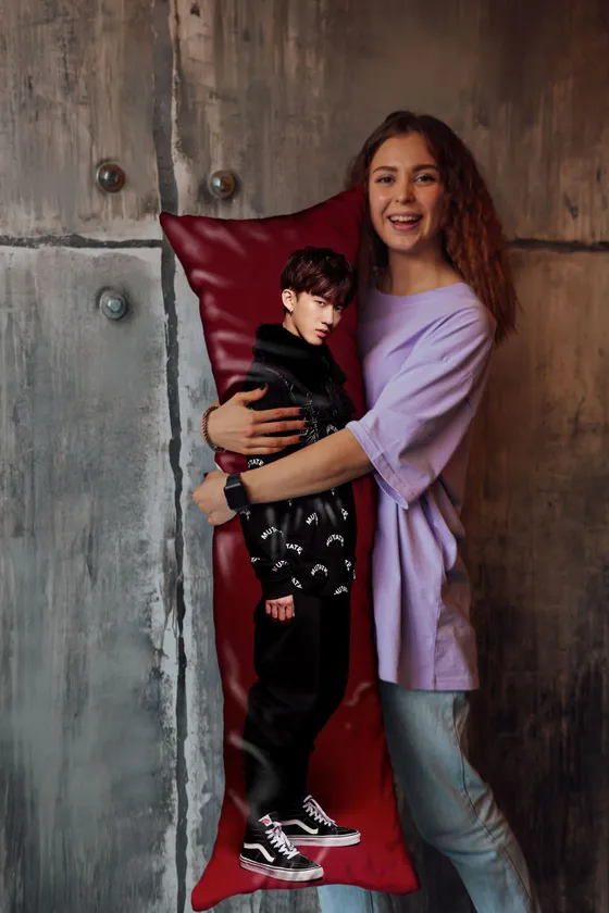 Дакимакура Чанбин