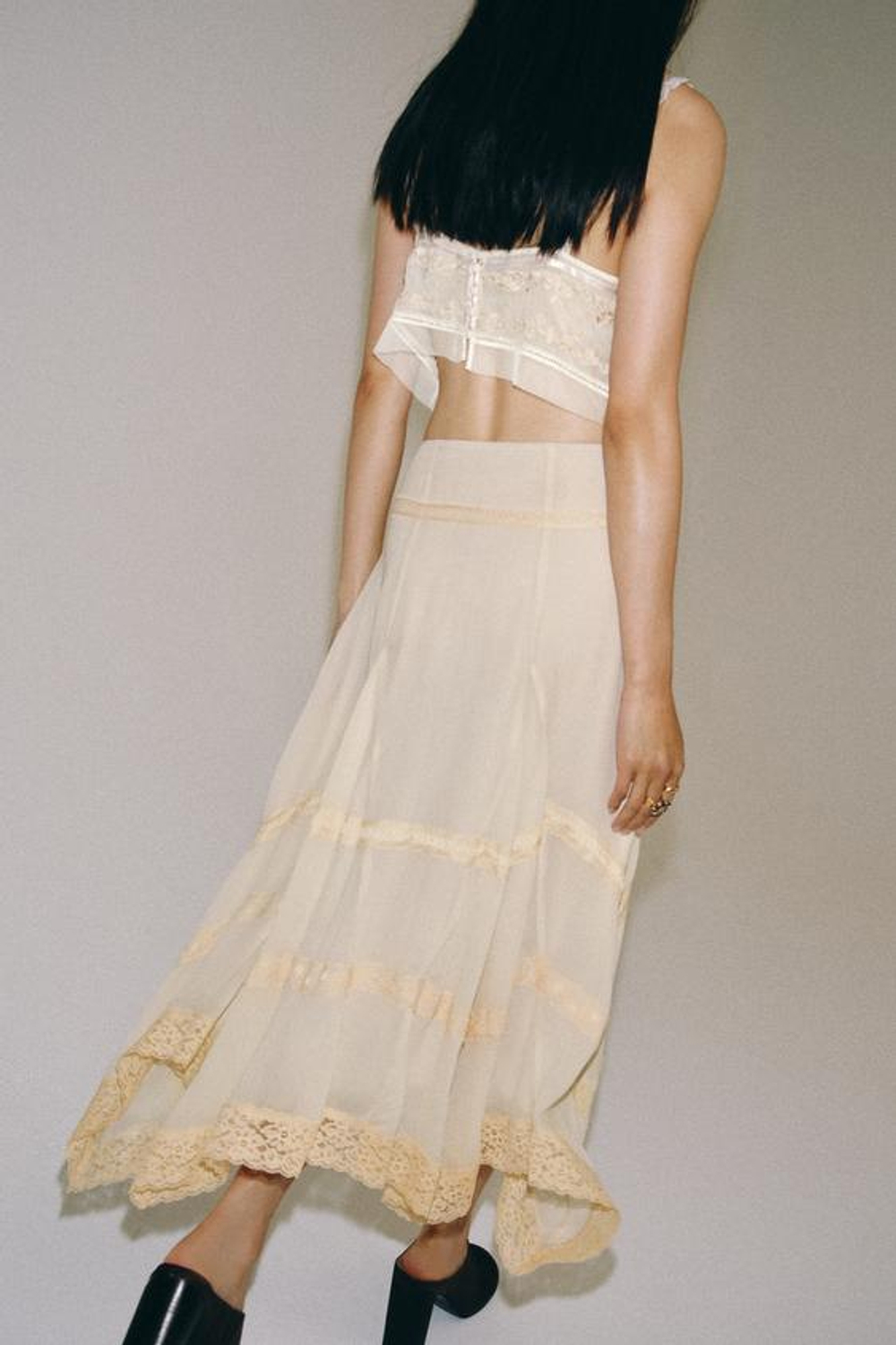 ZARA ЮБКА МИДИ С КРУЖЕВОМ — ZW COLLECTION, ЖЕЛТОВАТО-БЕЛЫЙ