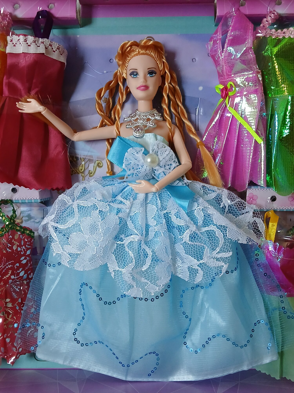 Кукла в наборе арт. 683-1, с одеждой, обувью, высота 28 см, сгибаются руки