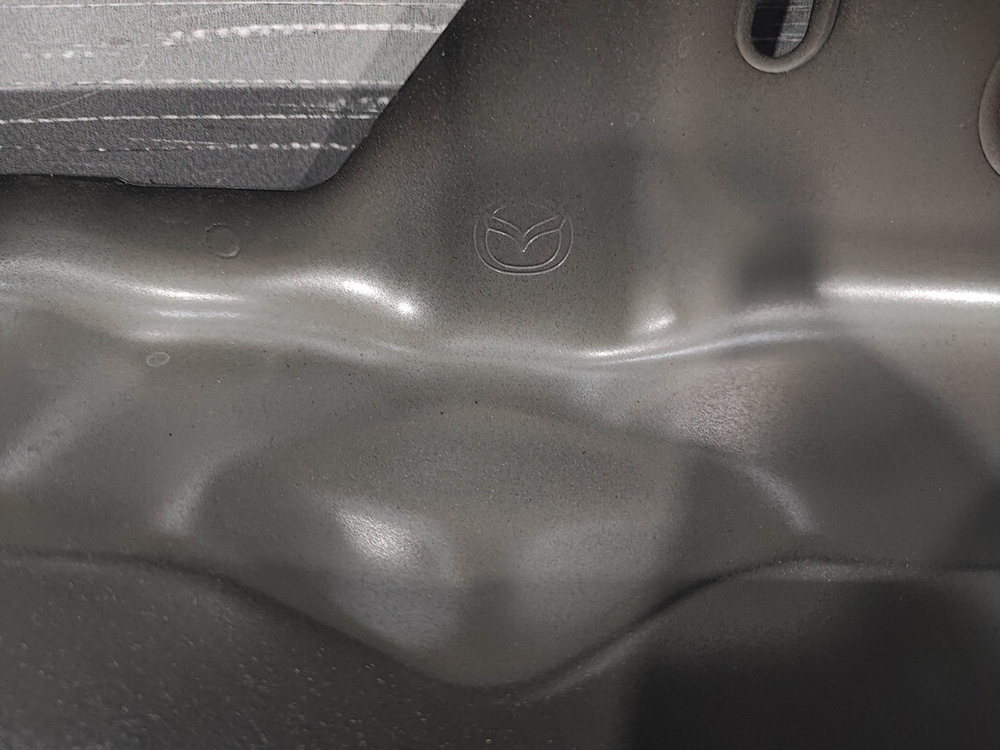 Крышка багажника Mazda CX-5 2 (KF) 17-нв Б/У Оригинал KBY56202XB