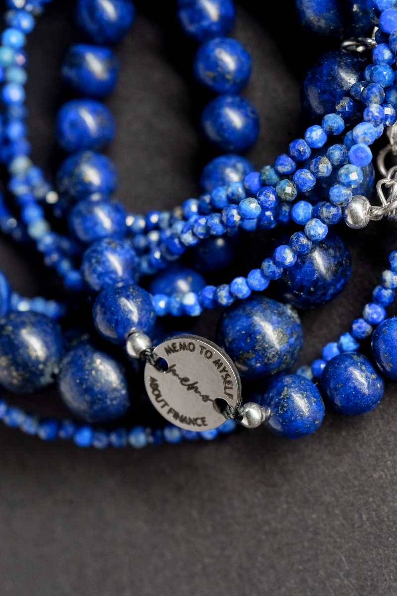 Браслет "Memo about Wealth" из лазурита 6 мм с подвеской