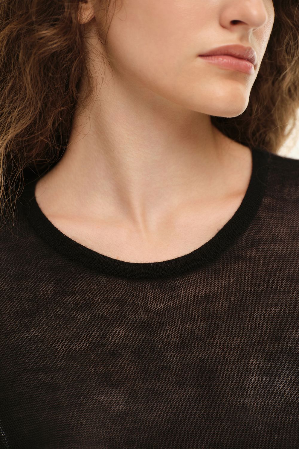 Футболка из кашемира (Naked story), черная