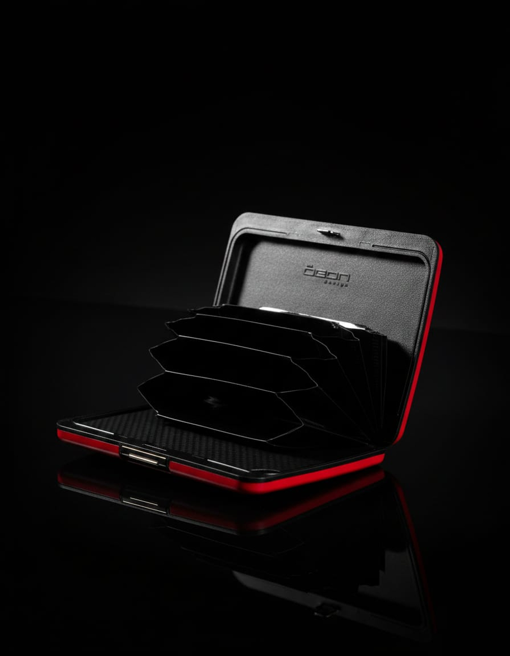 Кошелёк алюминиевый красный