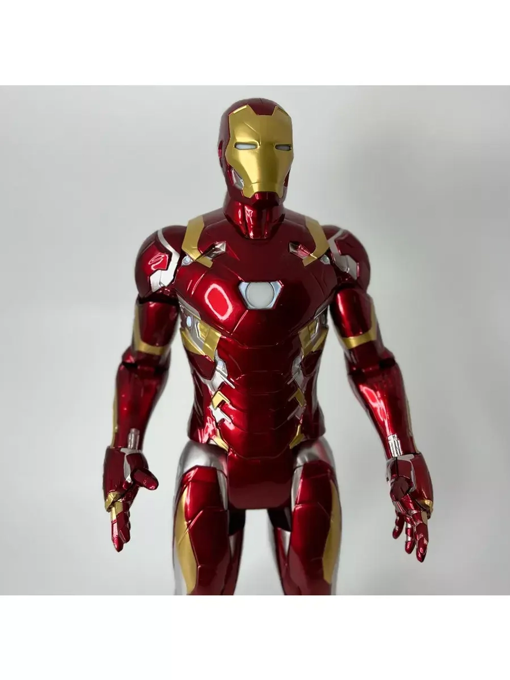 Фигурка Железный человек Marvel ZD Toys 1607-02 свет