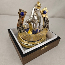 Конь с подковой "На счастье". Лазурит