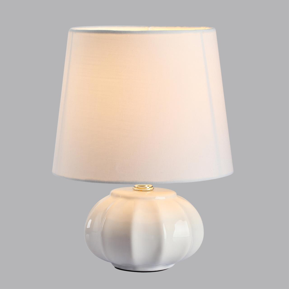 8145/1T MODERNI LN26 492 белый, керамика/текстиль Настольная лампа Е27 1*60W 220V HAMA