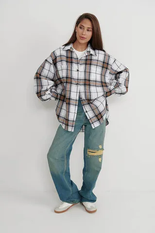 Рубашка из фланели черно-белого цвета