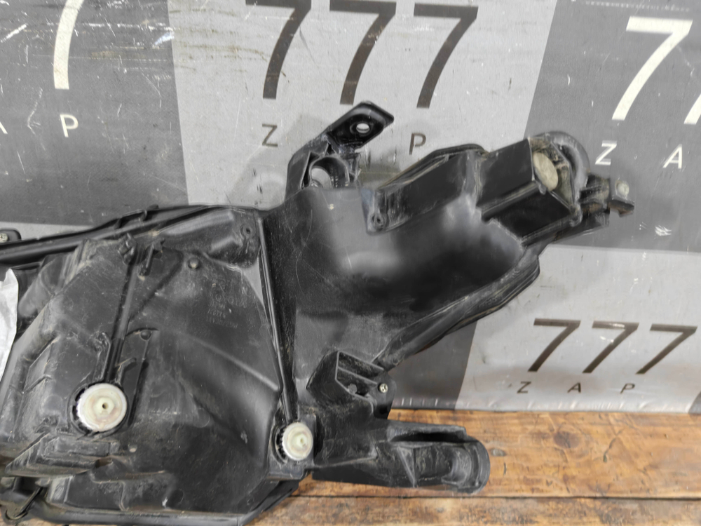 Фара правая Toyota Camry 17-21 Б/У Оригинал 8114533E11