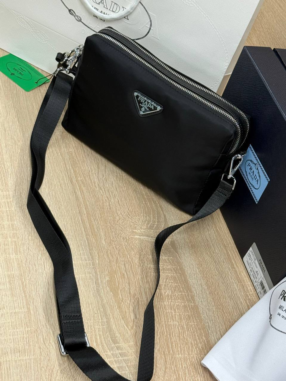 Сумка-мессенджер Prada