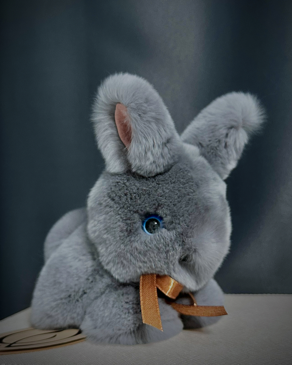 Кролик Тоша маленький (светлый графит)