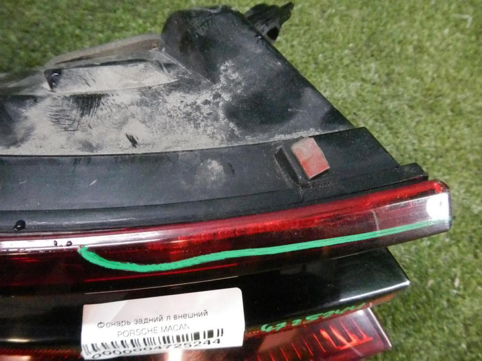 Фонарь левый внешний Porsche Macan 95b (2014-2018)