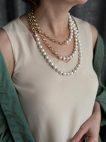 Нить трансформер из белого речного жемчуга и цепочки с насечками и цирконами, оттенок золото