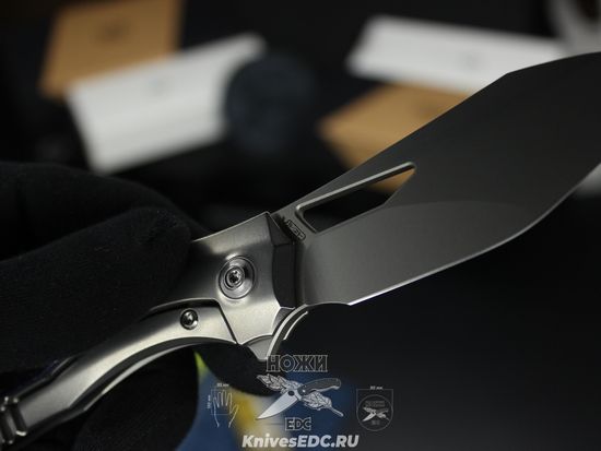 Нож складной WE Knife Ignio WE22042B-4 сталь клинка CPM-20CV, рукоять титан