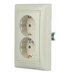 4370 Розетка двойная кремовая Legrand Valena Classic 5шт