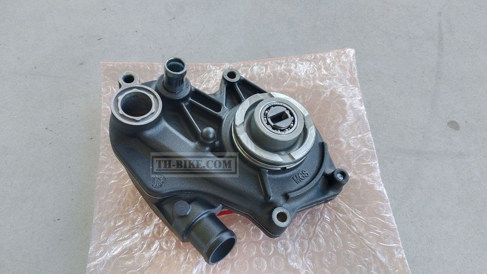 19200-MGS-D10. PUMP ASSY., WATER. HONDA