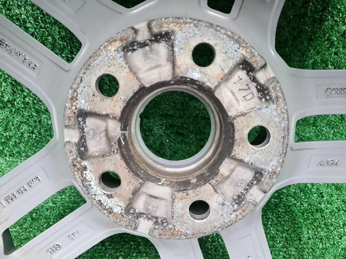 Диск литой R17 Audi A4 B9 (2015-н.в.)