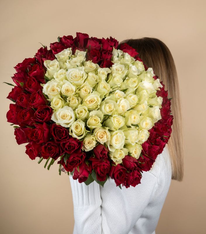 Букет бело-красное сердце