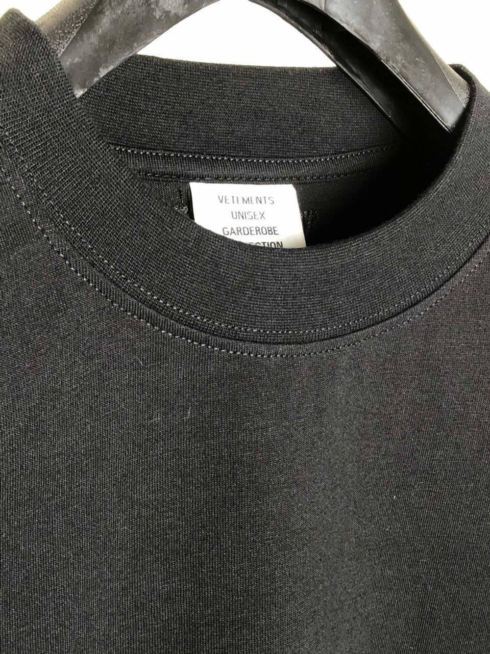 Футболка Vetements