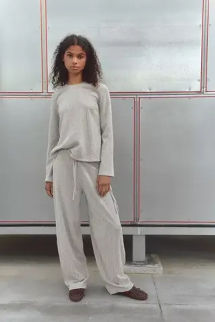 ZARA ТОЛСТОВКА ИЗ РЕЛЬЕФНОЙ ТКАНИ С ЗАВЯЗКАМИ, ЖЕМЧУЖНО-СЕРЫЙ