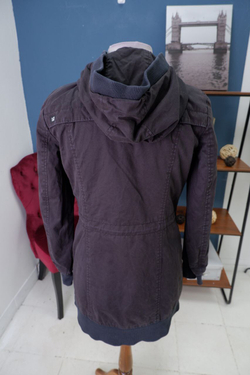 Пальто Esprit демисезонное 42 размер