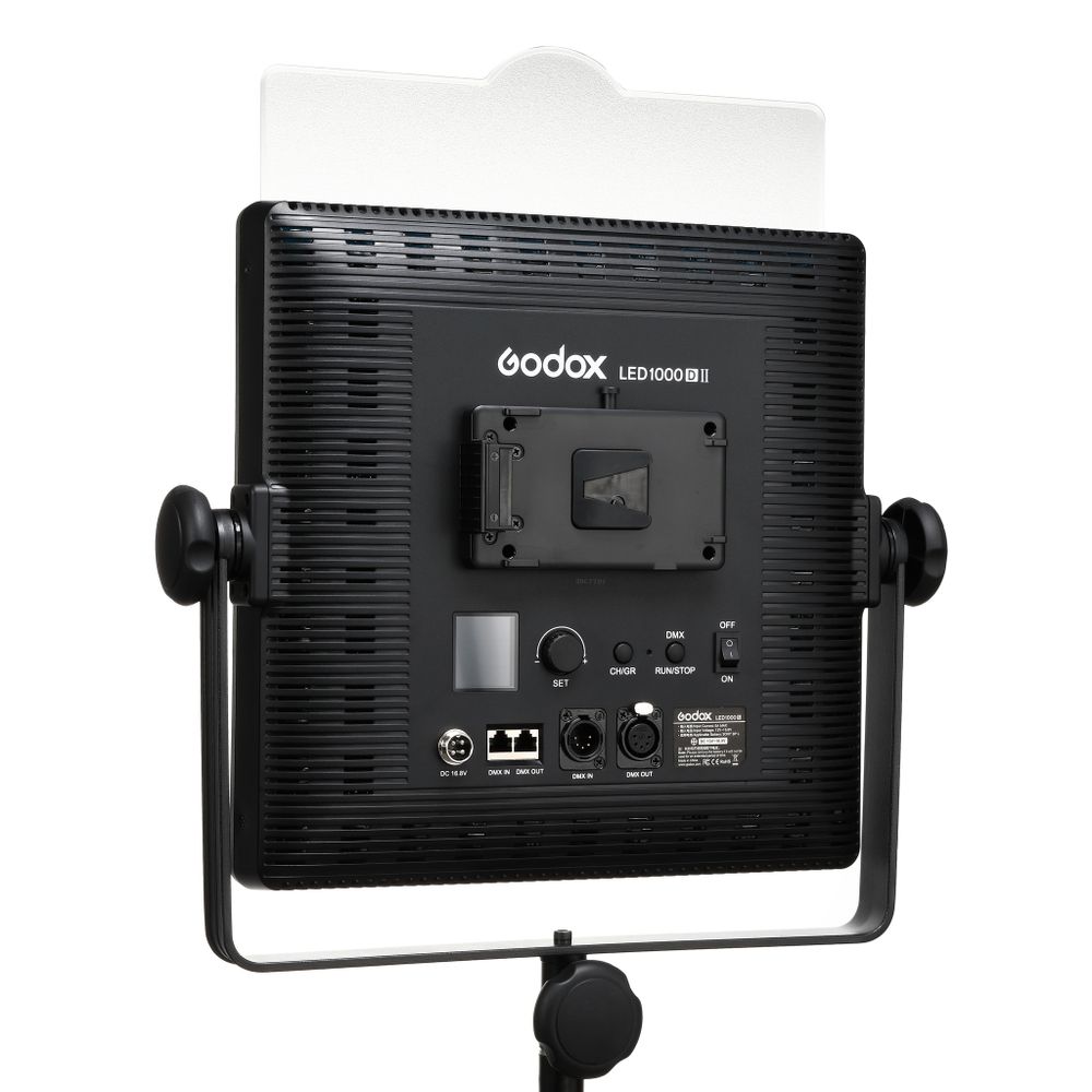 Светодиодный осветитель Godox LED1000D II