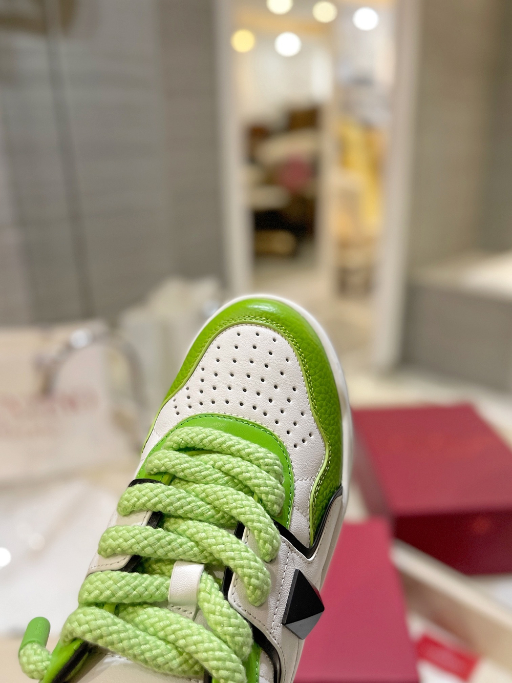 Valentino Sneaker